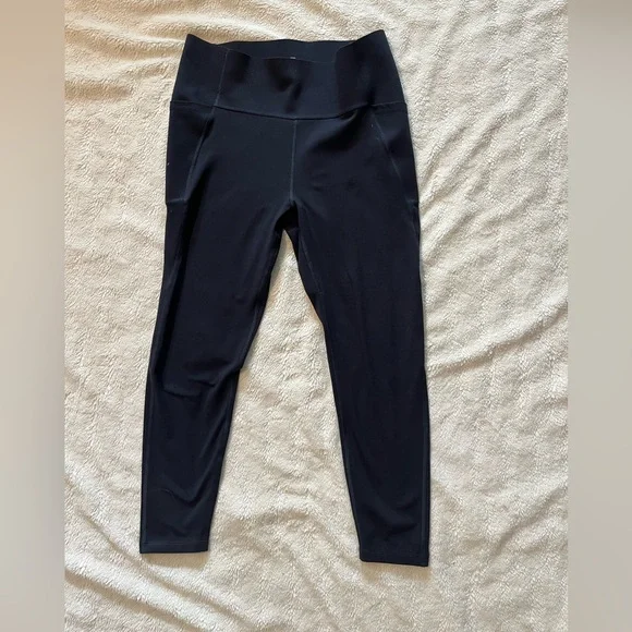 GAP Black GapFit Leggings 7/8 length - Picture 6 of 7